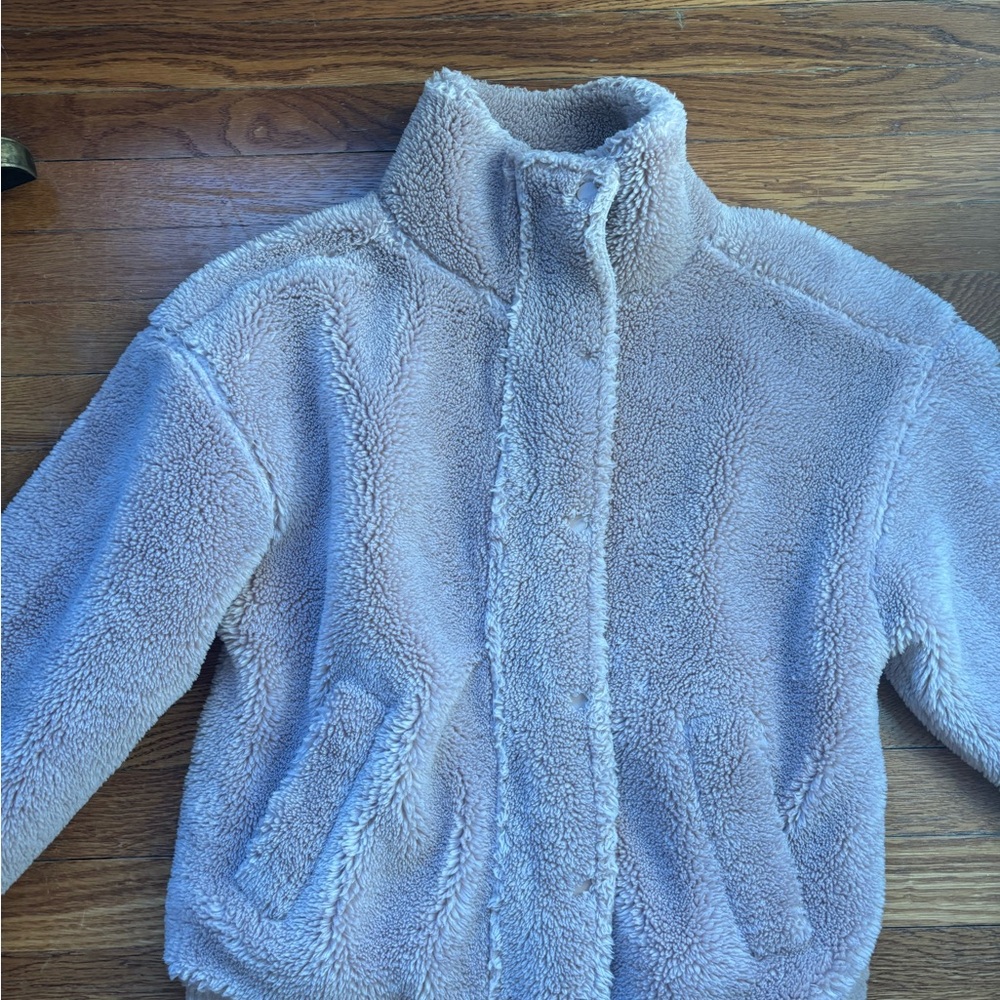 Alo Yoga Sherpa , Small USED